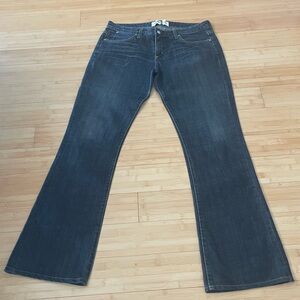 LIKE NEW! Paper Denim & Cloth Women's 1 Year 2-TRU-01 Blue Bootcut Jeans Sz 30